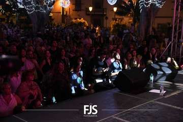 Concierto de Nia Correia en San Juan/Francisco Javier Santana e Ildefonso Rodríguez.